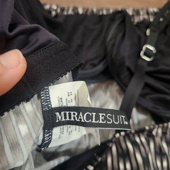 Miraclesuit Swim Tankini Top 16 Beach Vacation Resortwear Poolside Slimming - Picture 4 of 5